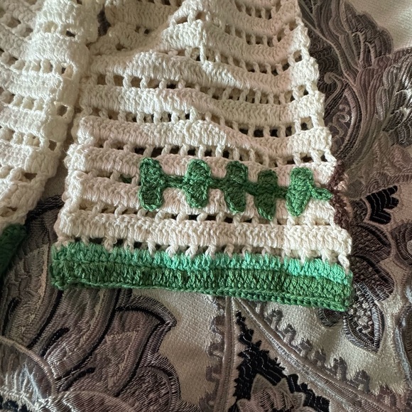 CHASING UNICORNS Sweet Dreams Floral Hand Crochet Set size Medium (NWT) - Picture 9 of 10